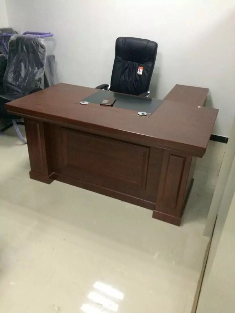 合肥辦公家具廠家直銷，一站式采購老板桌、員工桌、會(huì)議前臺桌